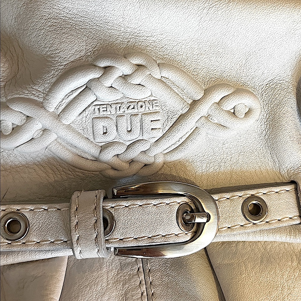 EUC~Tentazione Due Shoulder Bag, Buttery Soft, 100% GENUINE Full Grain LEATHER - Picture 2 of 13